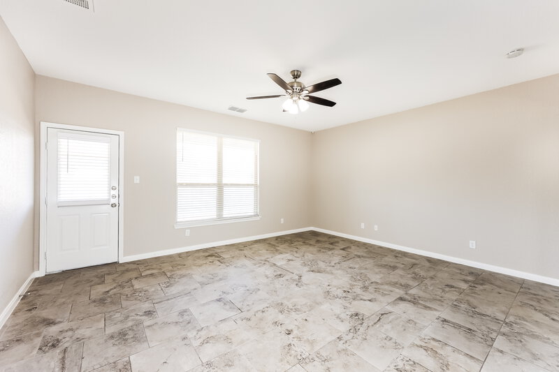 2,565/Mo, 8915 Arundal Gdn Converse, TX 78109 Living Room View
