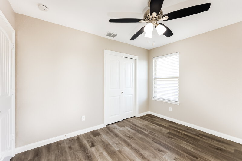 2,565/Mo, 8915 Arundal Gdn Converse, TX 78109 Bedroom View 2