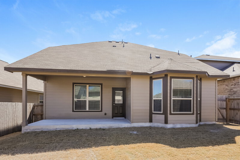 2,565/Mo, 8915 Arundal Gdn Converse, TX 78109 Rear View
