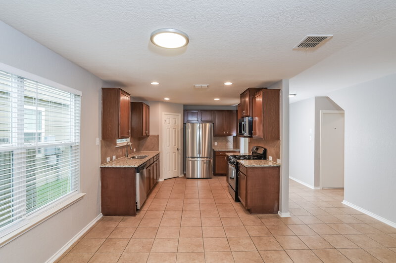 1,865/Mo, 155 Nesting Gdn San Antonio, TX 78253 Kitchen View
