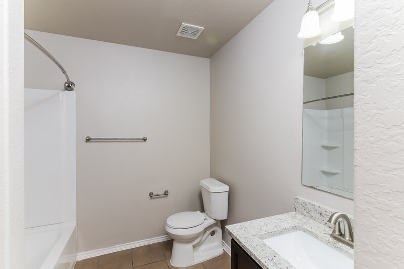 2,190/Mo, 11811 Dove Rnch San Antonio, TX 78254 Bathroom View