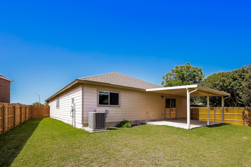 2,195/Mo, 358 Las Puertas San Antonio, TX 78245 Rear View