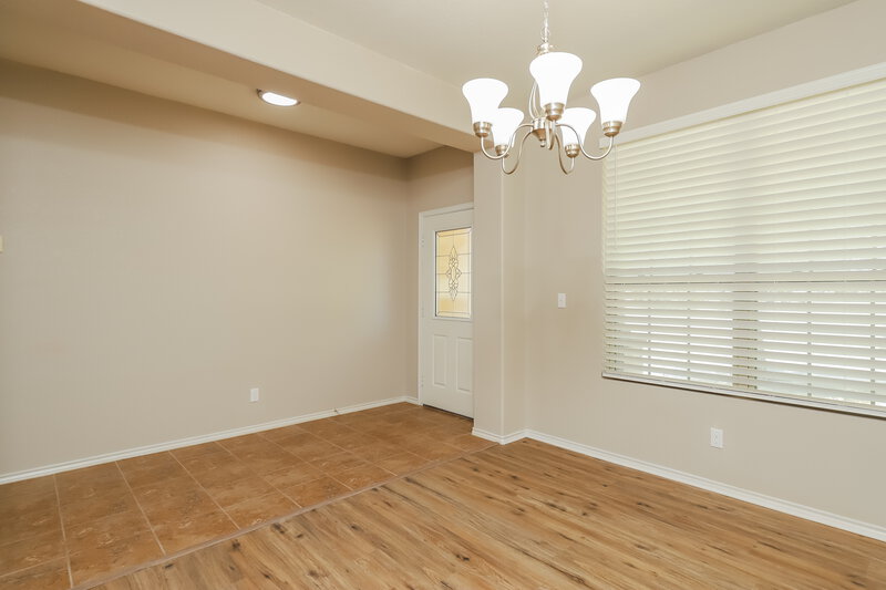 0/Mo, 9950 Fuchsia Vw San Antonio, TX 78245 Dining Room View