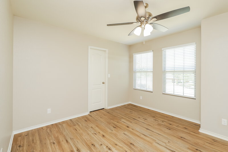 0/Mo, 9950 Fuchsia Vw San Antonio, TX 78245 Bedroom View 2