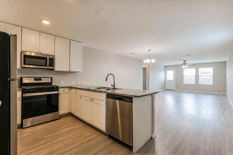 1,550/Mo, 10714 Giacconi Dr Converse, TX 78109 Misc View 5