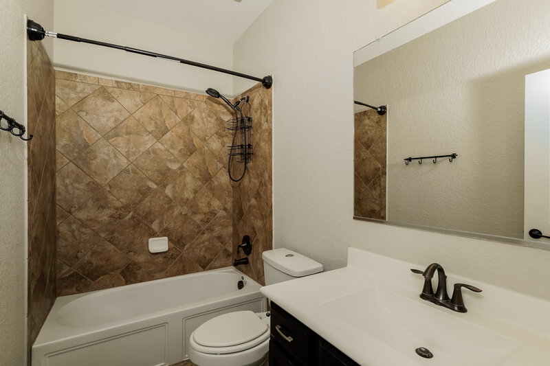 2,275/Mo, 325 Buckboard Ln Cibolo, TX 78108 Bathroom View