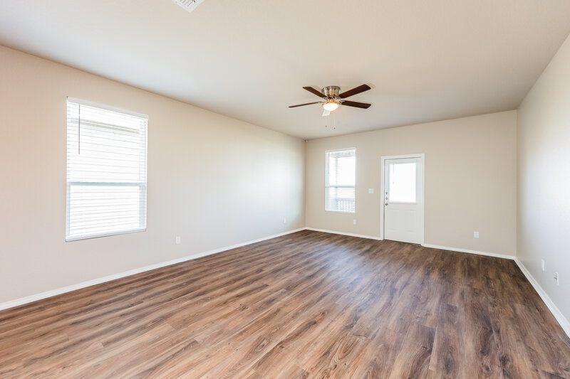 1,830/Mo, 162 Texas Thistle New Braunfels, TX 78130 Living Room View