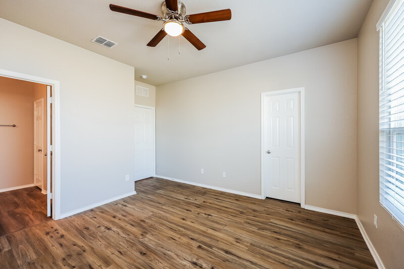 1,830/Mo, 162 Texas Thistle New Braunfels, TX 78130 Main Bedroom View 2