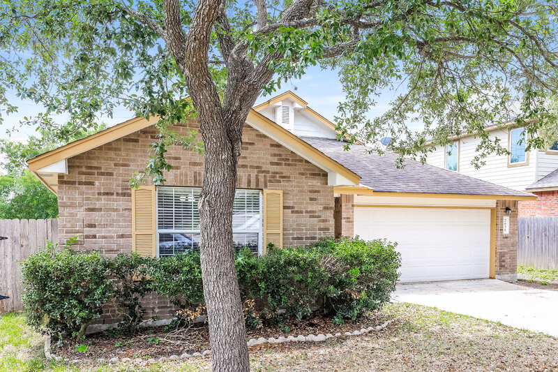 2,340/Mo, 2638 Montebello San Antonio, TX 78259 Front View