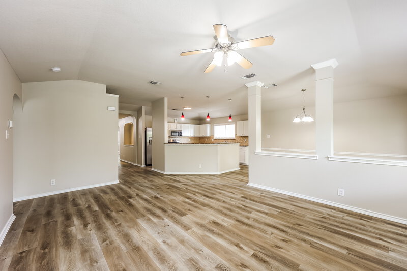 2,340/Mo, 2638 Montebello San Antonio, TX 78259 Living Room View 2