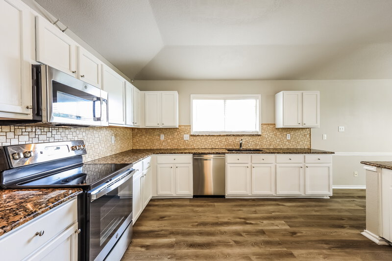 2,340/Mo, 2638 Montebello San Antonio, TX 78259 Kitchen View