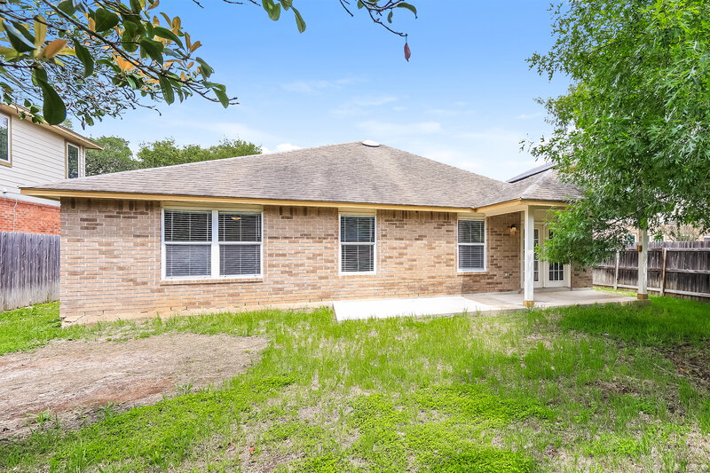 2,340/Mo, 2638 Montebello San Antonio, TX 78259 Rear View