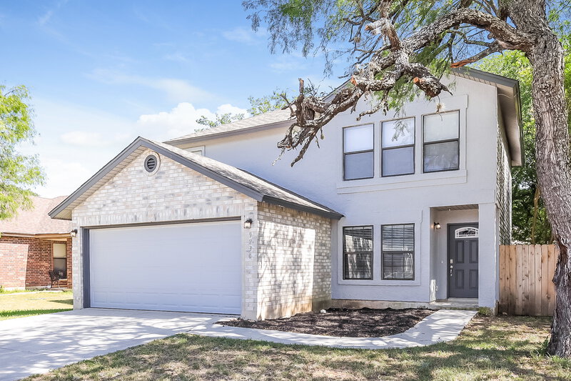 1,780/Mo, 9230 Bowen Dr San Antonio, TX 78250 Front View 2