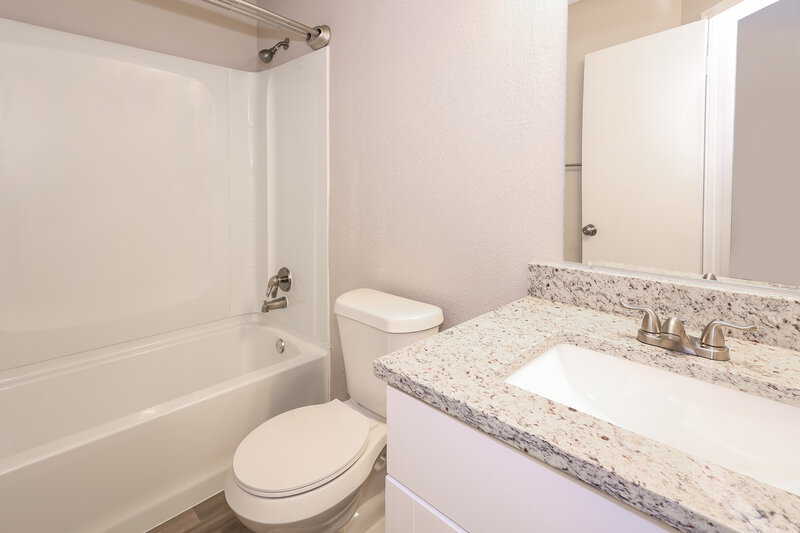 1,780/Mo, 9230 Bowen Dr San Antonio, TX 78250 Main Bathroom View