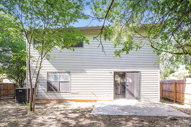 1,780/Mo, 9230 Bowen Dr San Antonio, TX 78250 Rear View