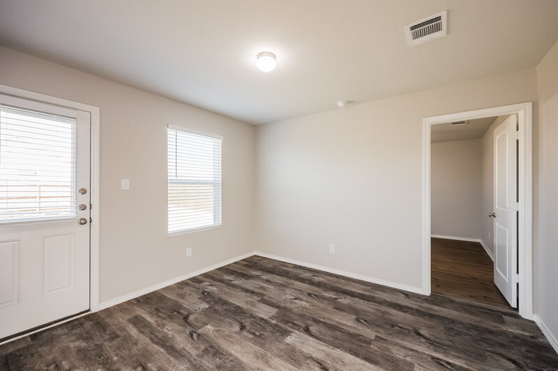 1,690/Mo, 9721 Marbach Brk San Antonio, TX 78245 Dining Room View