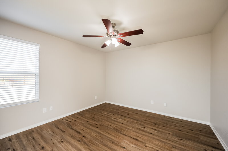 1,690/Mo, 9721 Marbach Brk San Antonio, TX 78245 Main Bedroom View