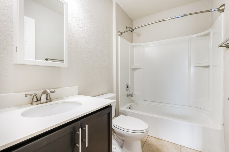 1,740/Mo, 9431 Hanover Sky Converse, TX 78109 Bathroom View