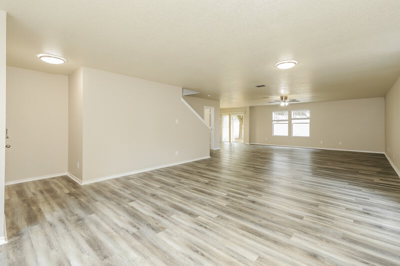2,740/Mo, 10030 Powderhouse Dr San Antonio, TX 78239 Living Room View 2