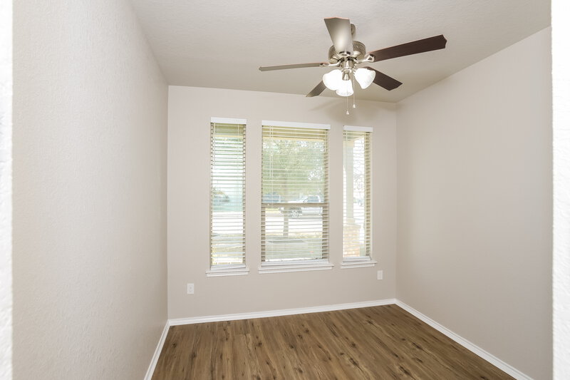 2,250/Mo, 10351 Fort Davis Trl San Antonio, TX 78245 Bedroom View