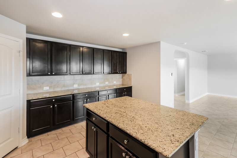 1,790/Mo, 14060 Cremello Fls San Antonio, TX 78254 Kitchen View 2