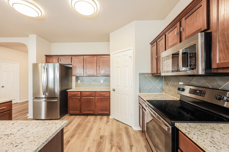 2,195/Mo, 11615 Tahoka Daisy San Antonio, TX 78245 Kitchen View 2
