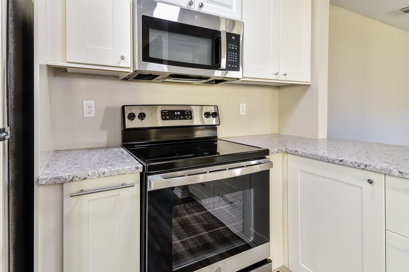 1,570/Mo, 8115 Maple Meadow Dr Converse, TX 78109 Kitchen View 3