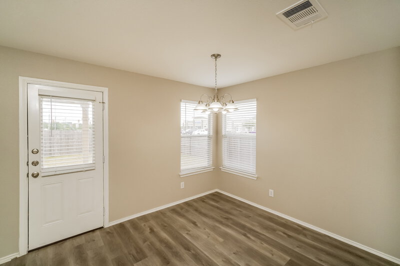 1,740/Mo, 201 Longhorn Way Cibolo, TX 78108 Dining Room View