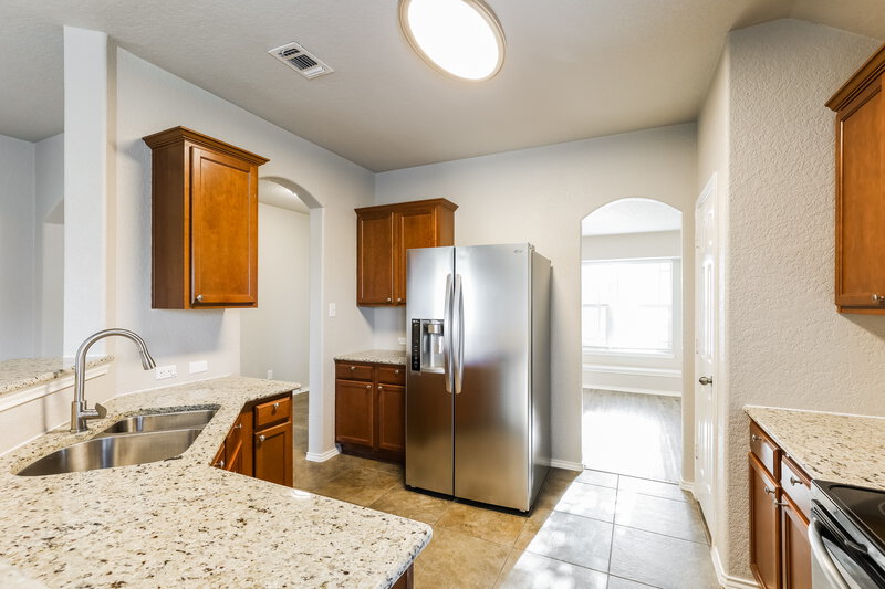2,095/Mo, 337 Posey Pass New Braunfels, TX 78132 Kitchen View 3