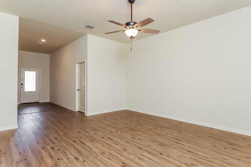 1,880/Mo, 7928 Bluewater Cv San Antonio, TX 78254 Living Room View