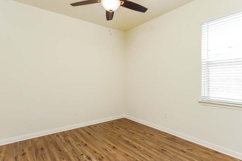 1,880/Mo, 7928 Bluewater Cv San Antonio, TX 78254 Bedroom View 2