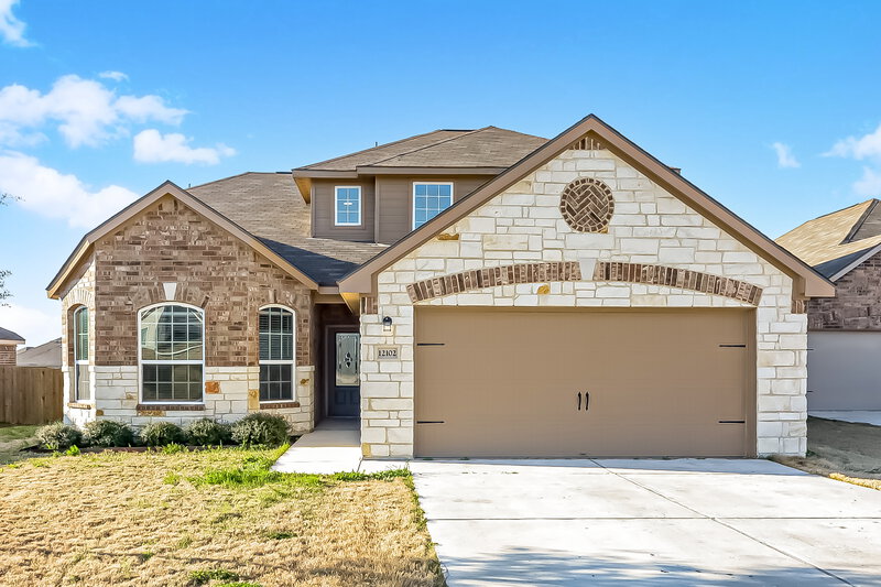 2,290/Mo, 12102 Pawnee San Antonio, TX 78252 External View