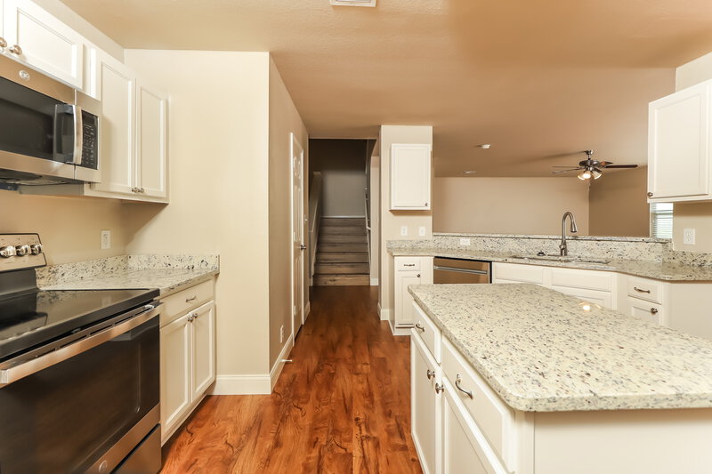 2,175/Mo, 341 Cattle Run Cibolo, TX 78108 Kitchen View 2