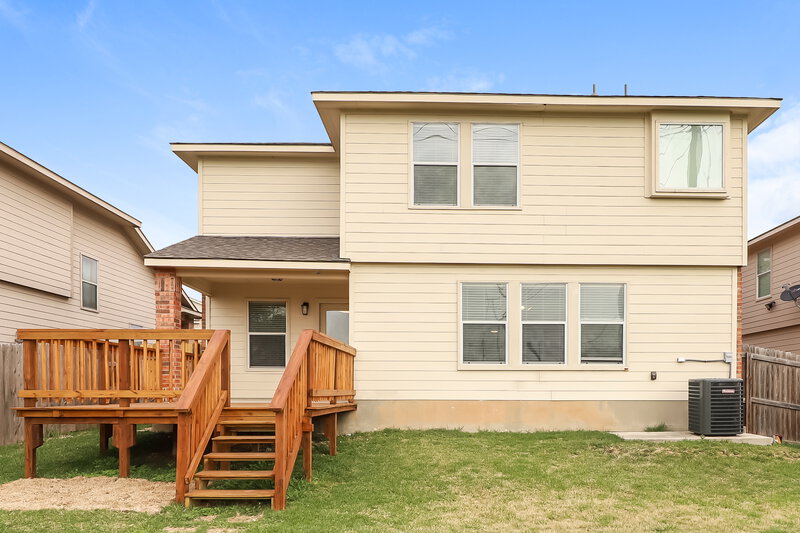 2,175/Mo, 341 Cattle Run Cibolo, TX 78108 Rear View