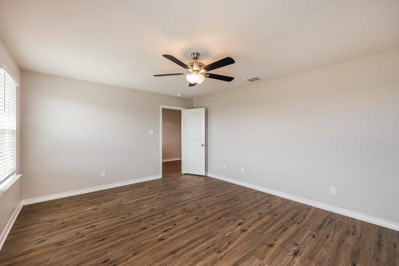2,165/Mo, 11628 Blackmore Leap San Antonio, TX 78245 Main Bedroom View 2