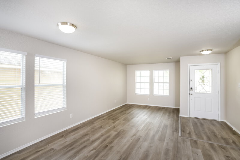 2,145/Mo, 811 Rodeo Rnch San Antonio, TX 78260 Misc View 2