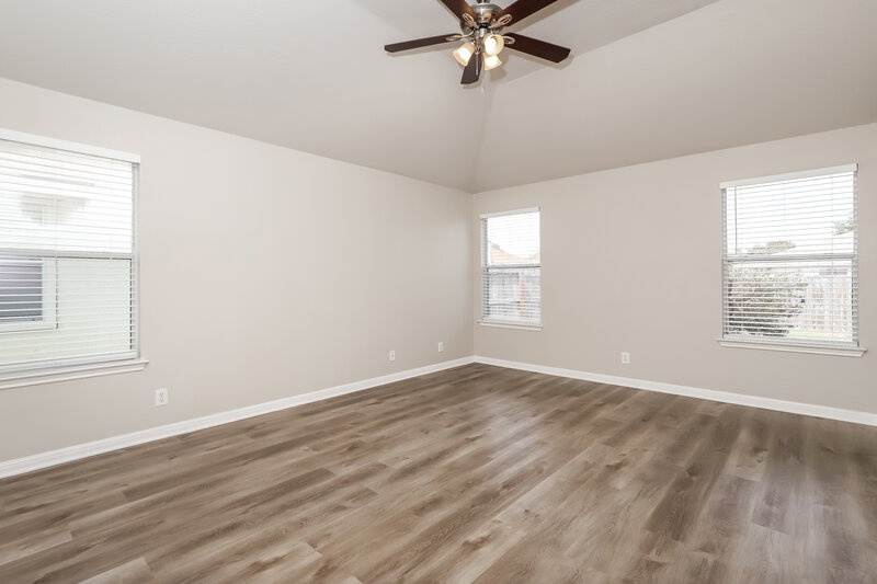 1,610/Mo, 8423 Whitebrush Converse, TX 78109 Main Bedroom View 2