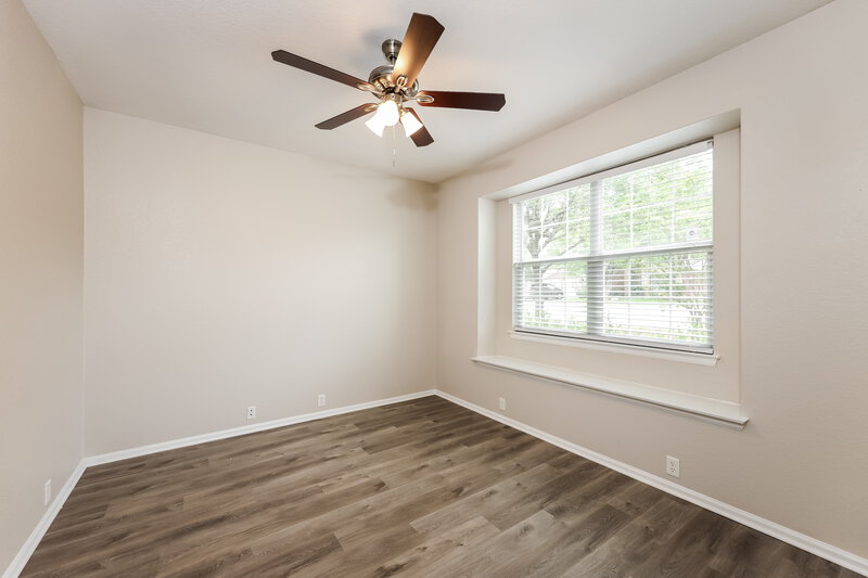 2,170/Mo, 4823 James Gaines San Antonio, TX 78253 Office View