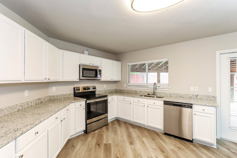 2,505/Mo, 18814 Redrock Crk San Antonio, TX 78259 Kitchen View