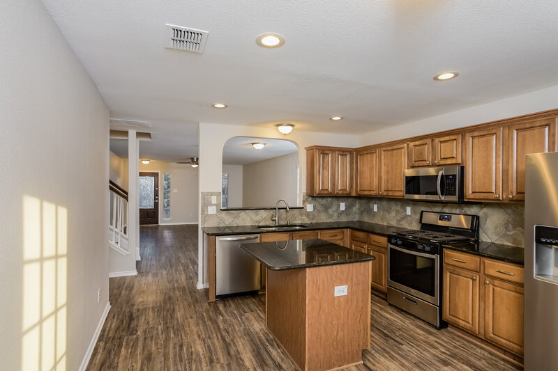 2,430/Mo, 214 Cardinal Way San Antonio, TX 78253 Kitchen View
