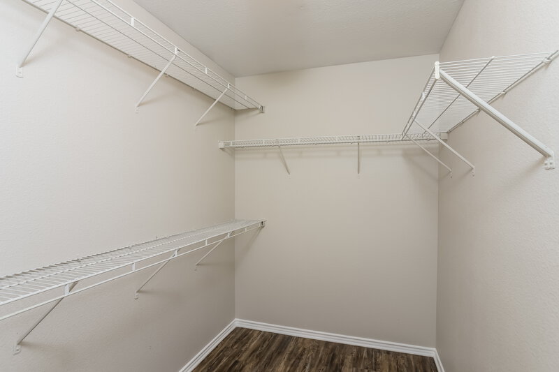 2,430/Mo, 214 Cardinal Way San Antonio, TX 78253 Walk In Closet View