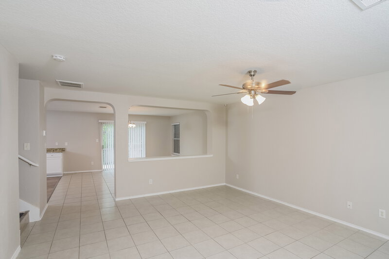 1,955/Mo, 10711 Amble Coach San Antonio, TX 78245 Living Room View