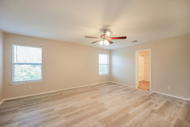 1,740/Mo, 10711 Amble Coach San Antonio, TX 78245 Main Bedroom View