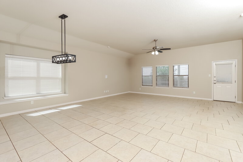 2,205/Mo, 737 Great Cloud New Braunfels, TX 78130 Dining Room View