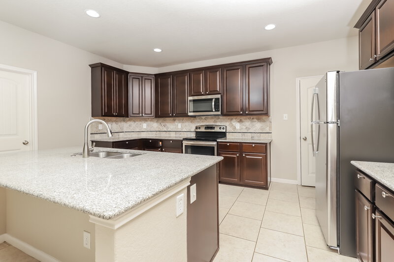 2,205/Mo, 737 Great Cloud New Braunfels, TX 78130 Kitchen View