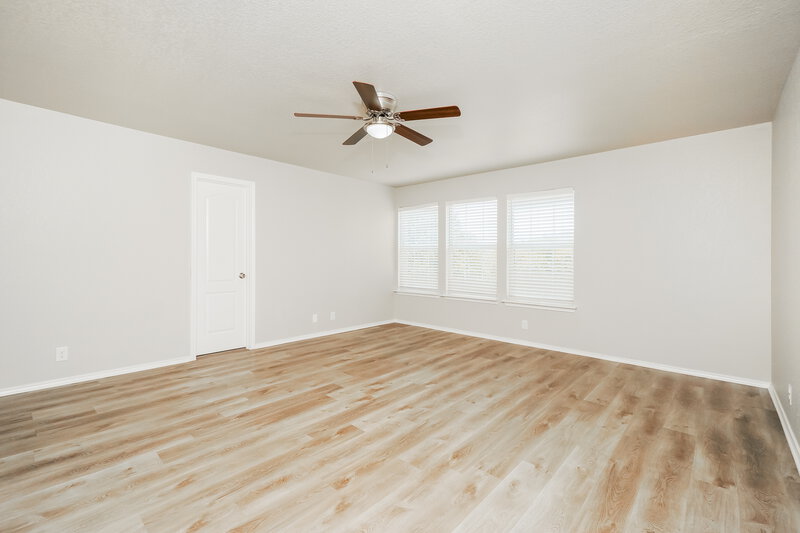 2,055/Mo, 6323 Wild Flower Way San Antonio, TX 78244 Main Bedroom View