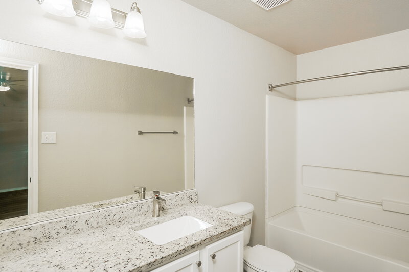 2,055/Mo, 6323 Wild Flower Way San Antonio, TX 78244 Main Bathroom View