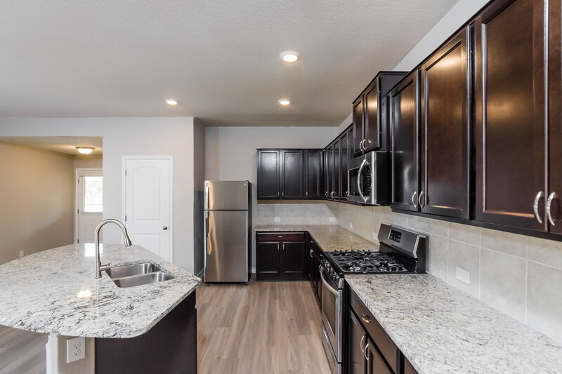 2,180/Mo, 5904 Calaveras Way San Antonio, TX 78253 Kitchen View 3