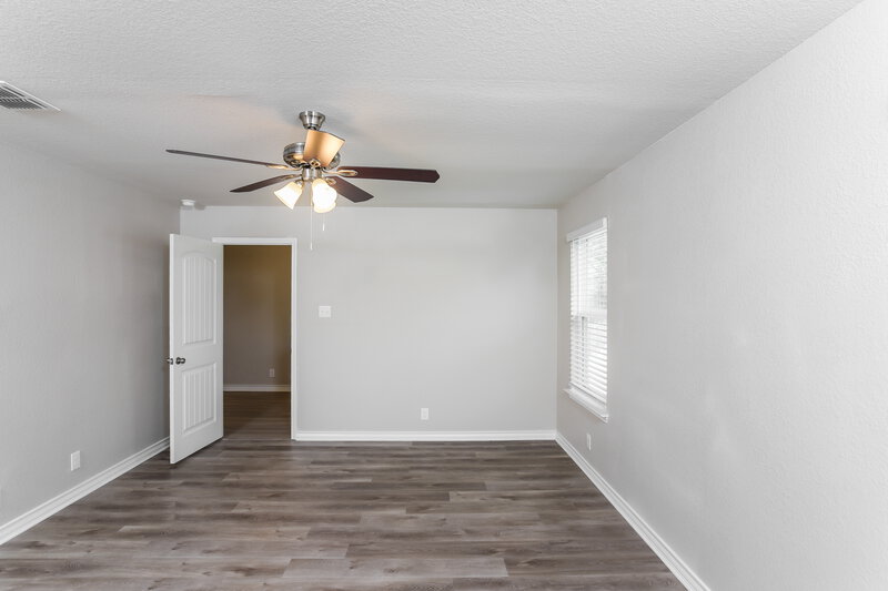 2,180/Mo, 5904 Calaveras Way San Antonio, TX 78253 Main Bedroom View 2