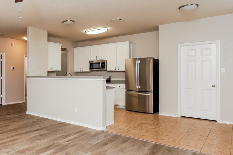 2,630/Mo, 3620 Cherokee Winds Selma, TX 78154 Kitchen View 2
